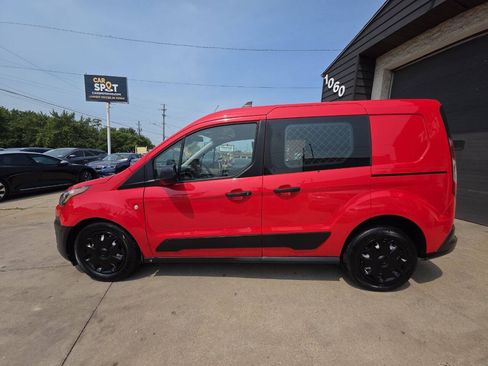 Used 2022 Ford Transit Connect XLT FWD image 4