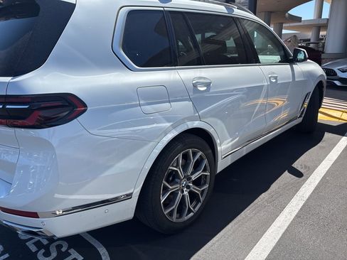 Used 2024 BMW X7 xDrive40i AWD/4WD image 4