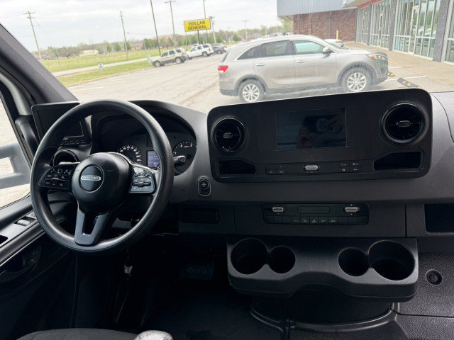 Used 2019 Freightliner Sprinter 3500 w/ Premium Package RWD image 9