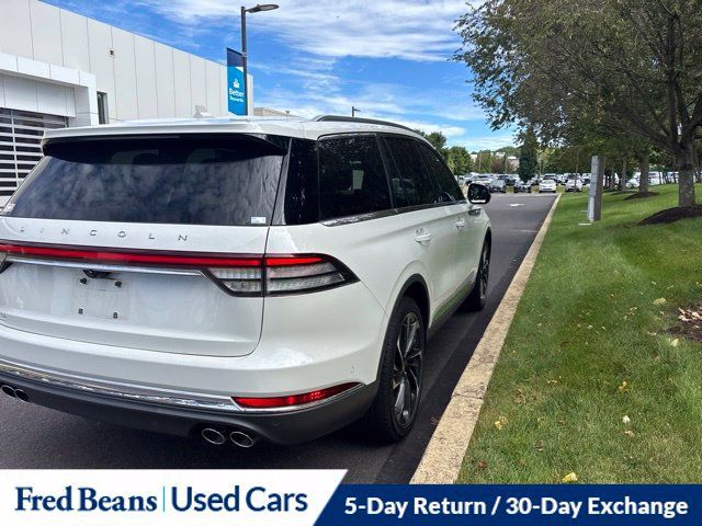 Used 2023 Lincoln Aviator Reserve w/ Equipment Group 201A AWD/4WD image 7