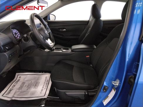 Used 2025 Nissan Sentra SV FWD image 26