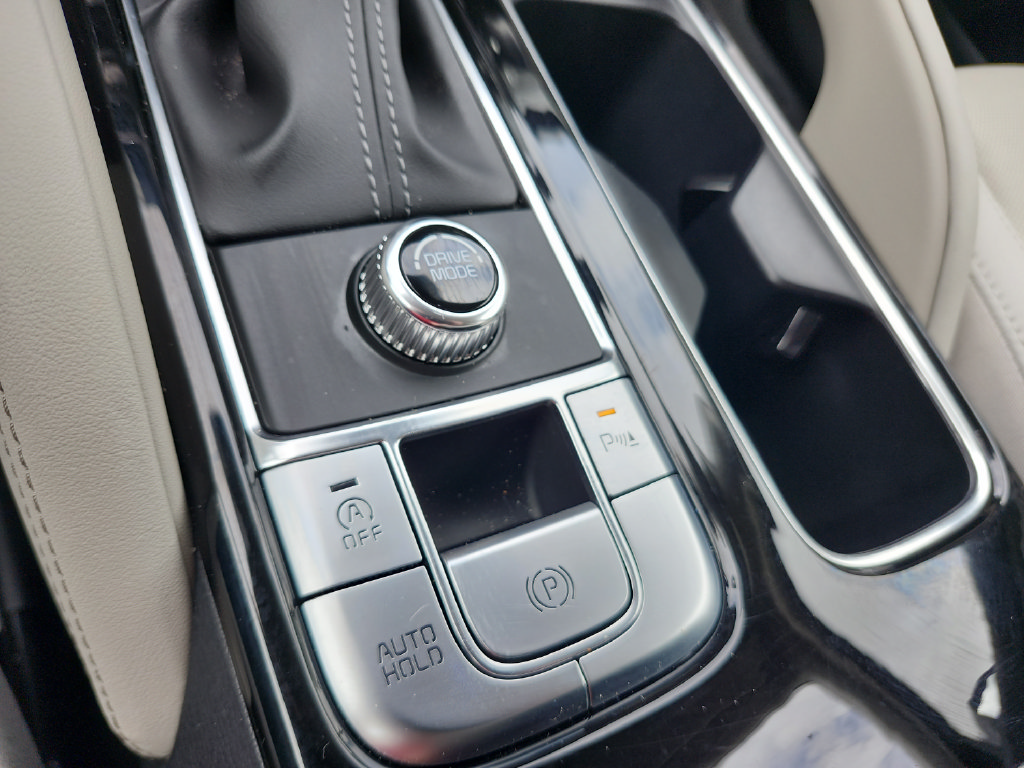 Used 2024 Kia Telluride EX w/ EX Captain's Chair Package FWD image 29