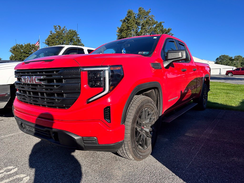 Used 2023 GMC Sierra 1500 Pro w/ Graphite Edition AWD/4WD image 2