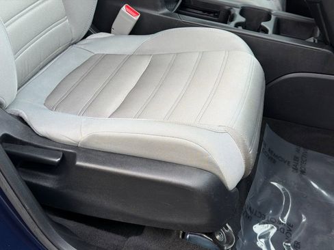 Used 2019 Honda CR-V LX image 9