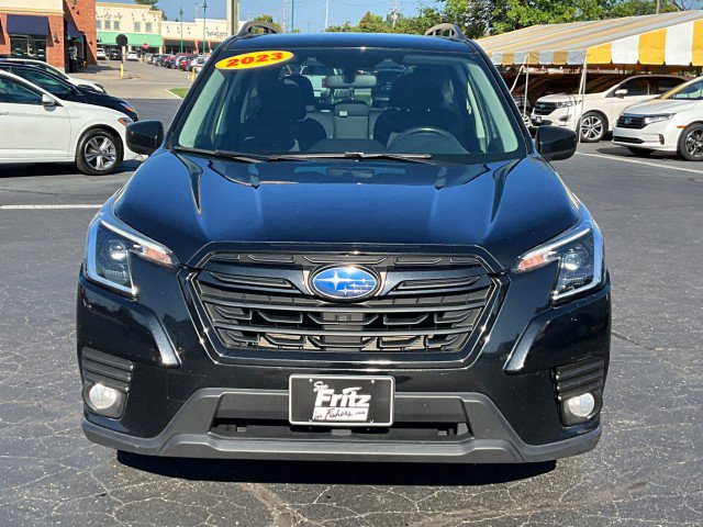 Used 2023 Subaru Forester Premium AWD/4WD image 2