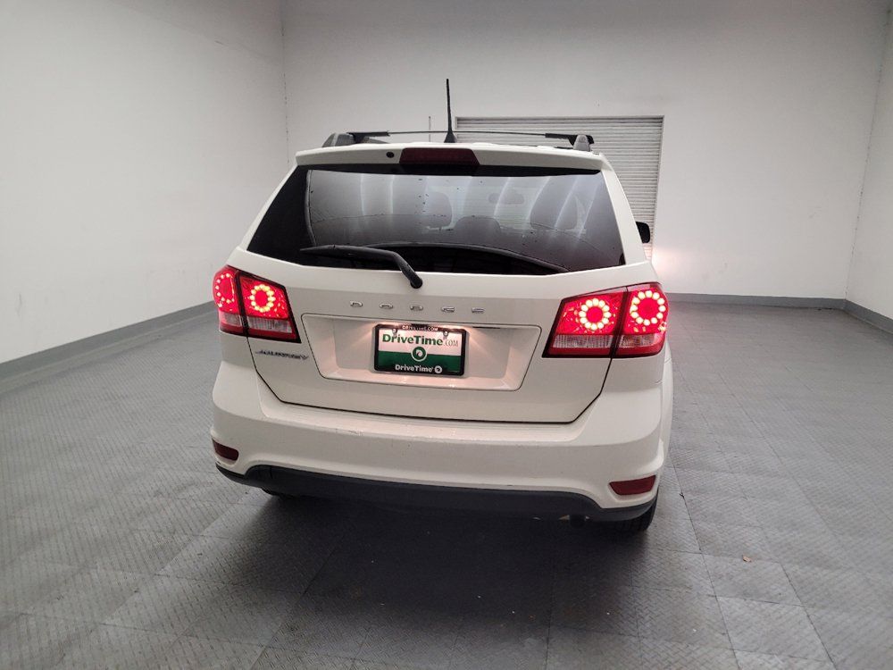 Used 2019 Dodge Journey SE w/ Connectivity Group FWD image 7