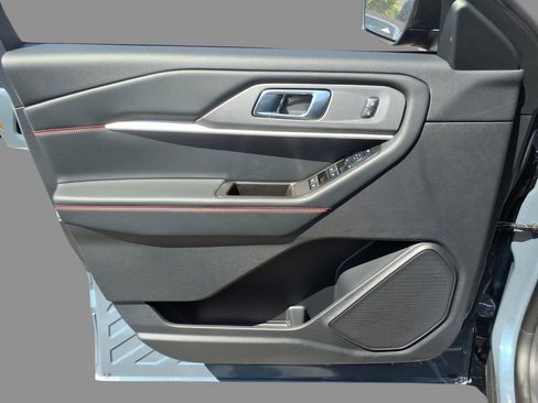 New 2026 Ford Explorer ST-Line AWD/4WD image 16