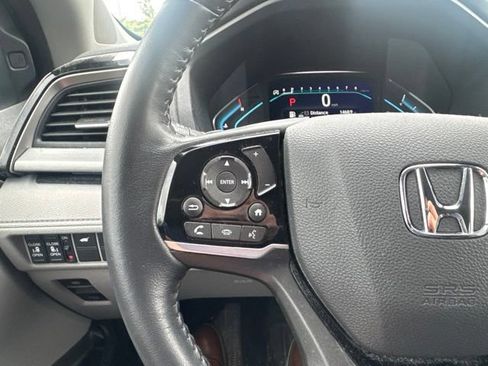 Certified 2024 Honda Odyssey Touring image 24