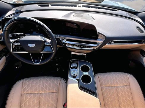 Certified 2024 Cadillac Lyriq Sport w/ Nappa Leather Package image 7