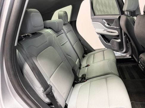Used 2021 Lincoln Corsair AWD w/ Premium Package image 28