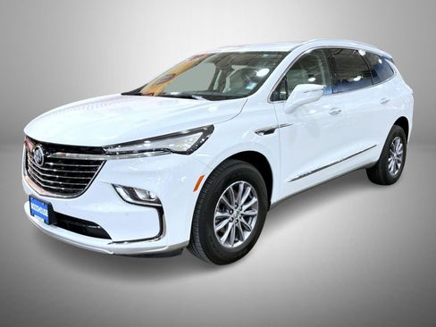 Used 2023 Buick Enclave Essence w/ Trailering Package, 5000 lbs. image 1