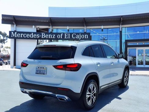 Used 2025 Mercedes-Benz GLA 250 4MATIC image 3