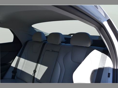 New 2026 Hyundai Elantra Limited FWD image 29