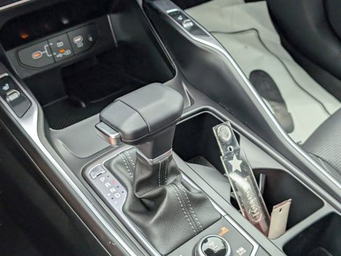 Used 2025 Kia Sorento S w/ Panoramic Sunroof Package image 25