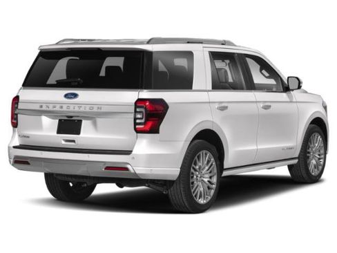 Used 2024 Ford Expedition Platinum image 2
