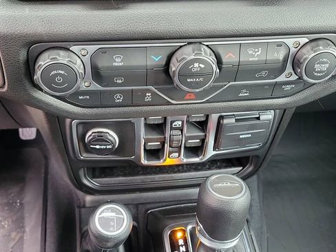 New 2026 Jeep Gladiator Sport image 27