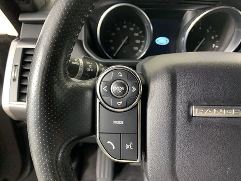Used 2016 Land Rover Range Rover Sport SE image 18