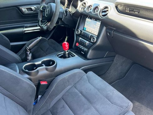 Used 2017 Ford Mustang Shelby GT350 w/ Electronics Package RWD image 16