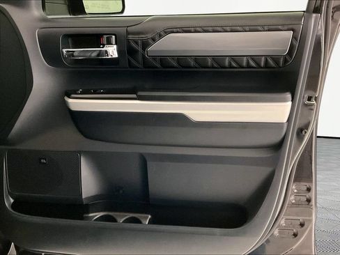 Used 2018 Toyota Tundra Platinum AWD/4WD image 24
