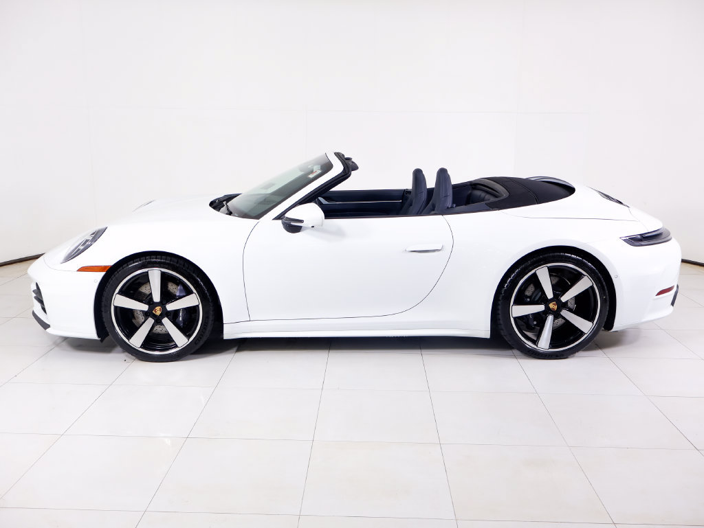 Used 2026 Porsche 911 Carrera RWD image 2