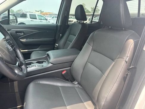 Used 2025 Honda Ridgeline RTL image 9