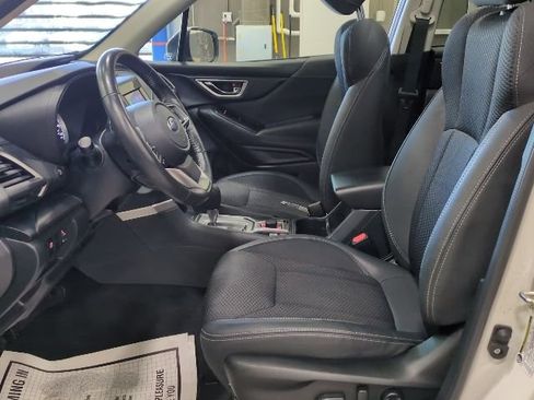 Certified 2022 Subaru Forester Premium image 9
