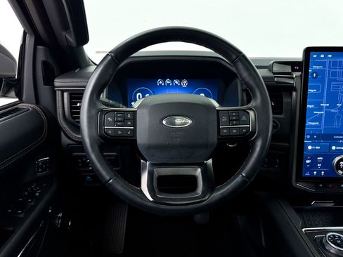Used 2024 Ford Expedition Platinum AWD/4WD image 36