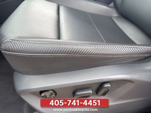 Used 2023 Volkswagen Atlas Cross Sport SE FWD image 26