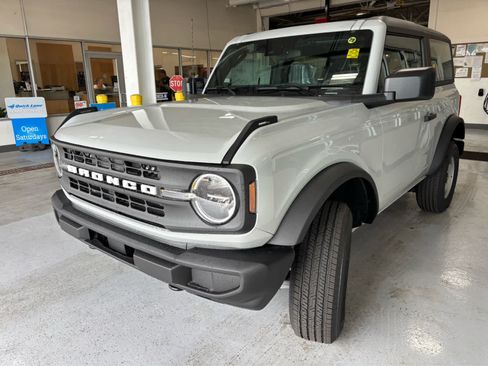 New 2026 Ford Bronco 2-Door AWD/4WD image 6