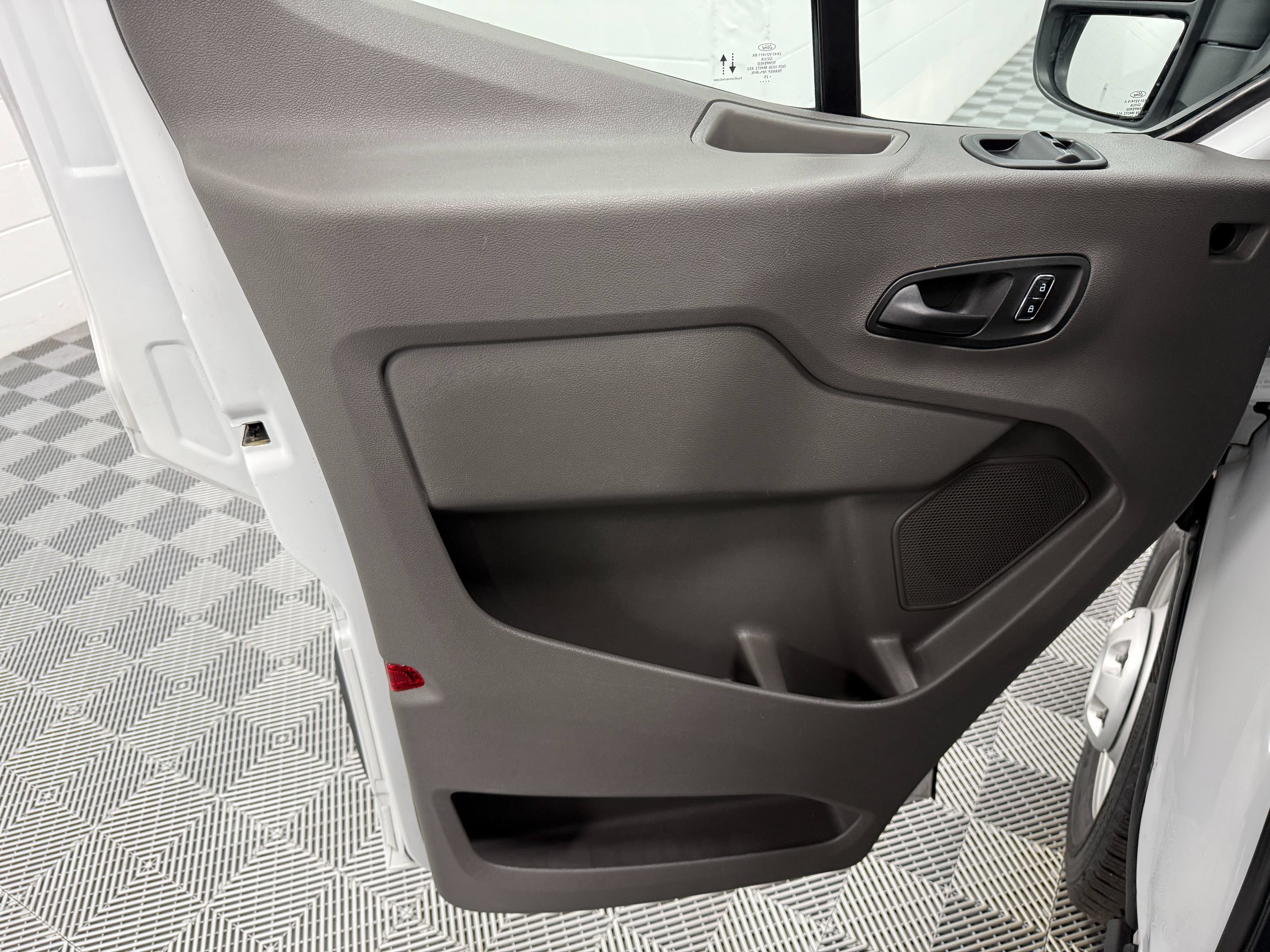 Used 2025 Ford Transit 350 XLT AWD/4WD image 9