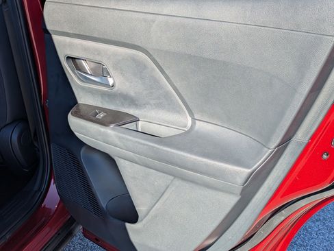 New 2026 Nissan Kicks SR w/ SR Premium Package FWD image 29