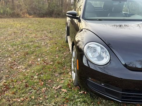 Used 2013 Volkswagen Beetle 2.5 image 26