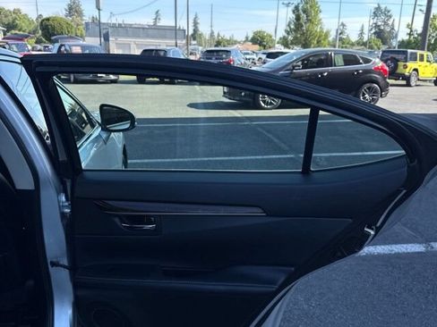 Used 2013 Lexus ES 350 w/ Premium Pkg FWD image 14