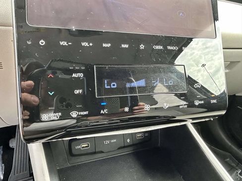 Used 2022 Hyundai Tucson Limited AWD/4WD image 20