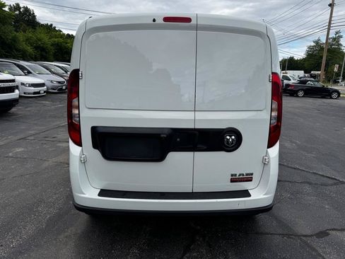 Used 2022 RAM ProMaster City Tradesman FWD image 5