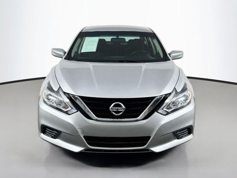 Used 2018 Nissan Altima 2.5 S w/ S Convenience Package FWD image 8