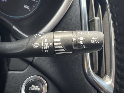 Used 2022 Chevrolet Equinox LT AWD/4WD image 29