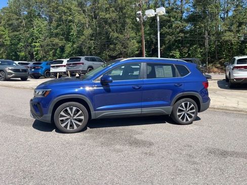Used 2022 Volkswagen Taos SE image 37