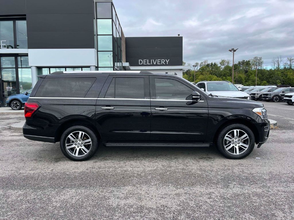 Used 2024 Ford Expedition Max Limited RWD image 28
