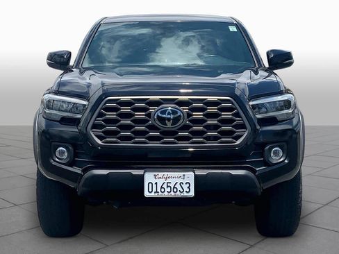 Used 2023 Toyota Tacoma TRD Off-Road w/ Black Out Package (TMS) AWD/4WD image 3