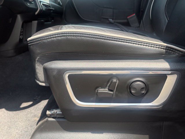 Used 2025 RAM 1500 Laramie AWD/4WD image 10