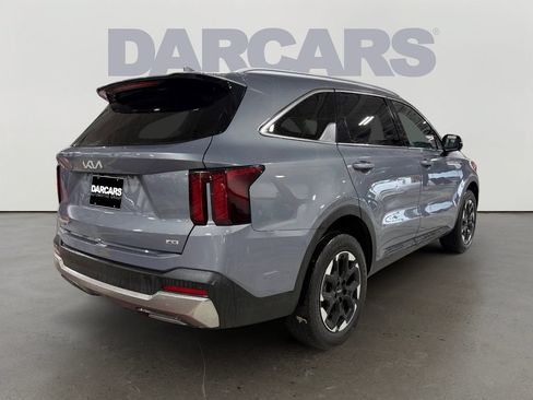Used 2024 Kia Sorento S AWD/4WD image 7