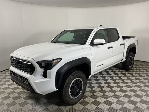 New 2026 Toyota Tacoma TRD Off-Road AWD/4WD image 3