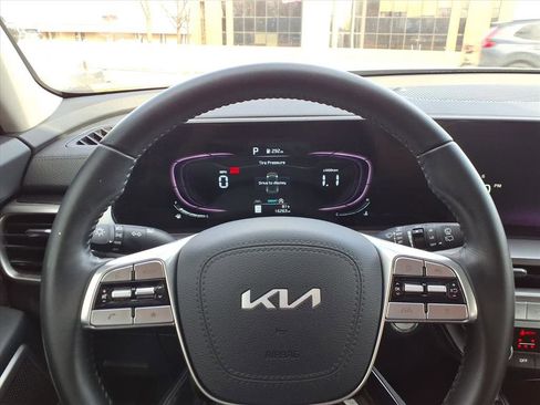 Used 2024 Kia Telluride S w/ S Sunroof Package image 13