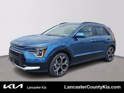 New 2025 Kia Niro SX Touring