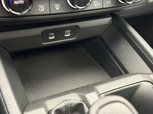 Used 2023 Honda Accord EX image 21