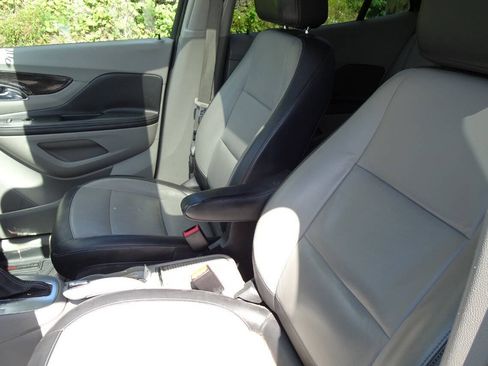 Used 2016 Buick Encore Leather w/ Experience Buick Package AWD/4WD image 17