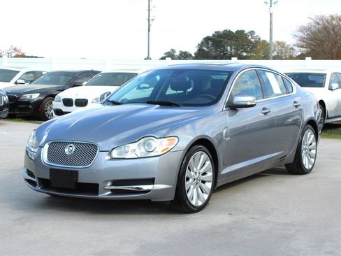 Used 2009 Jaguar XF Luxury image 3