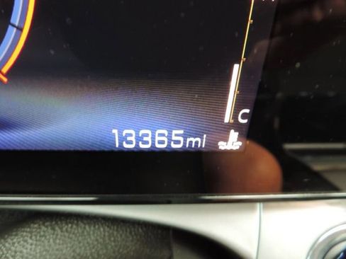 Certified 2025 Chevrolet Trax LT w/ LT Convenience Package image 31