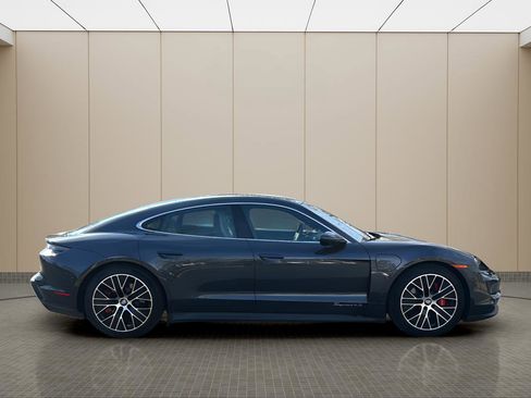 Used 2021 Porsche Taycan 4S image 6